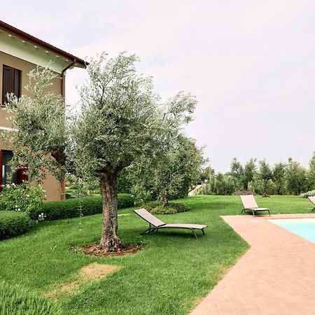 Il Casale Degli Ulivi - Agriturismo - Tenimenti Leone Lanuvio Exteriör bild