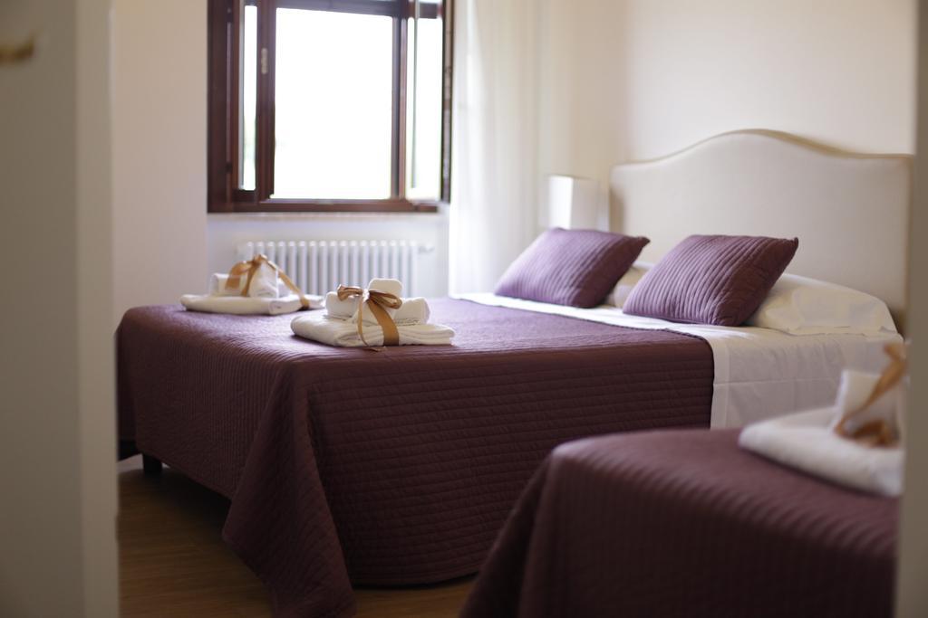 Il Casale Degli Ulivi - Agriturismo - Tenimenti Leone Lanuvio Exteriör bild