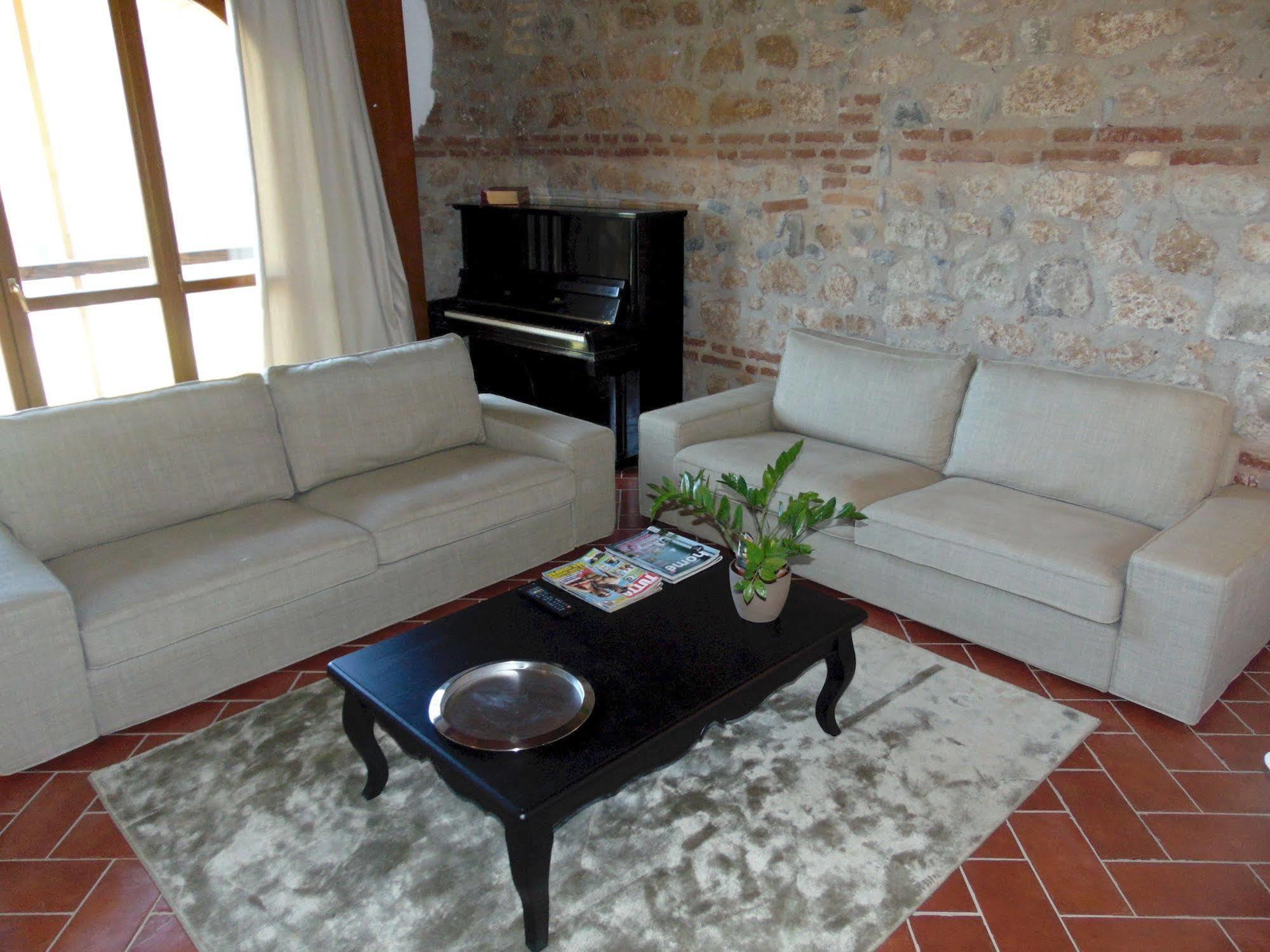 Il Casale Degli Ulivi - Agriturismo - Tenimenti Leone Lanuvio Exteriör bild