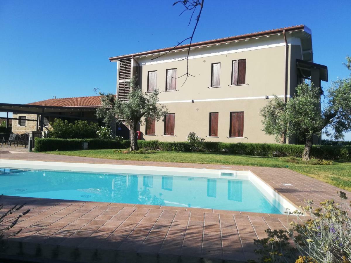 Il Casale Degli Ulivi - Agriturismo - Tenimenti Leone Lanuvio Exteriör bild
